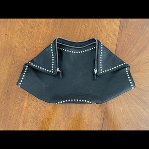 ALEXANDER MCQUEEN Calfskin Studded De Manta Clutch
Black